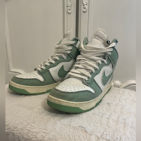 Nike 1998 Retro Denim Dunks - Picture 1 of 9